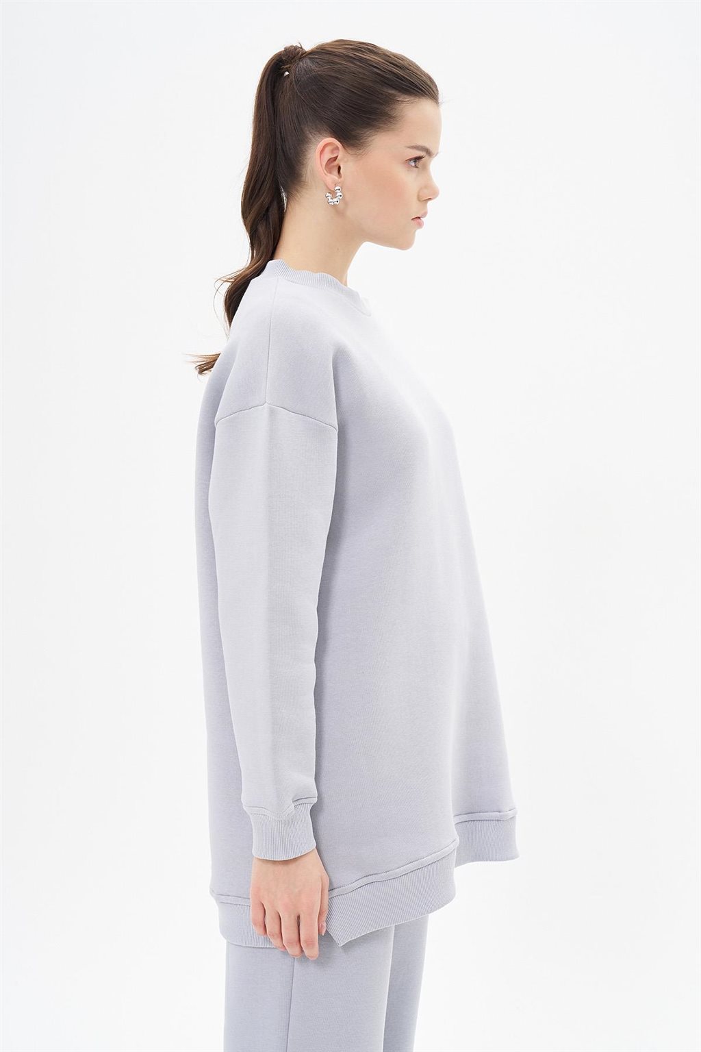 Low Shoulder Sweatshirt Gray