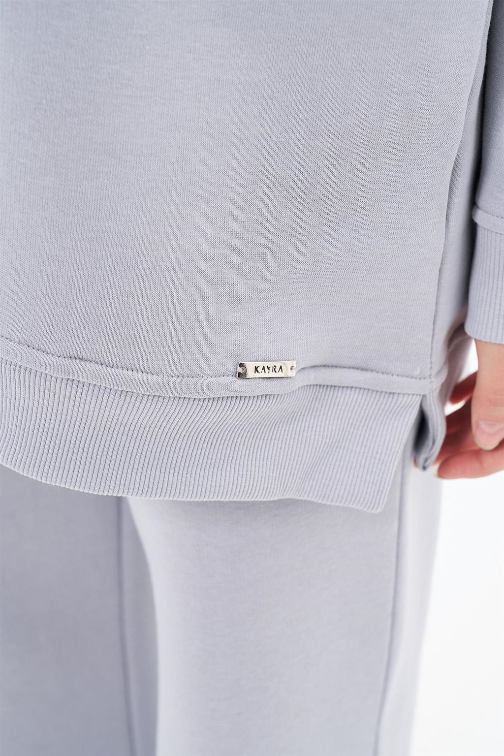 Low Shoulder Sweatshirt Gray