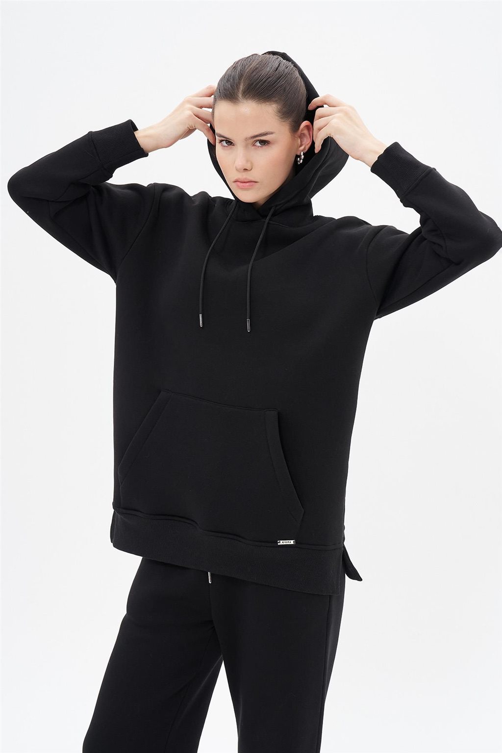 Kangaroo Pocket Sweatshirt Black