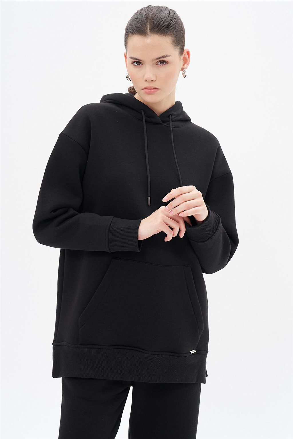 Kangaroo Pocket Sweatshirt Black