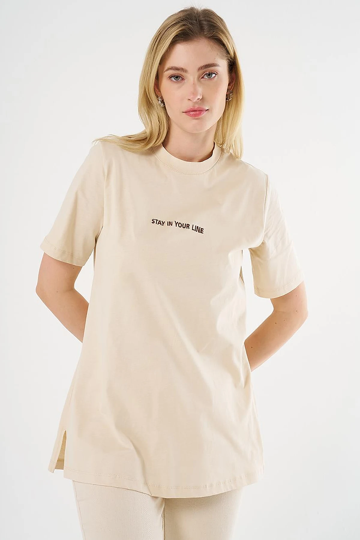 Slogan Embroidered T-shirt Cream