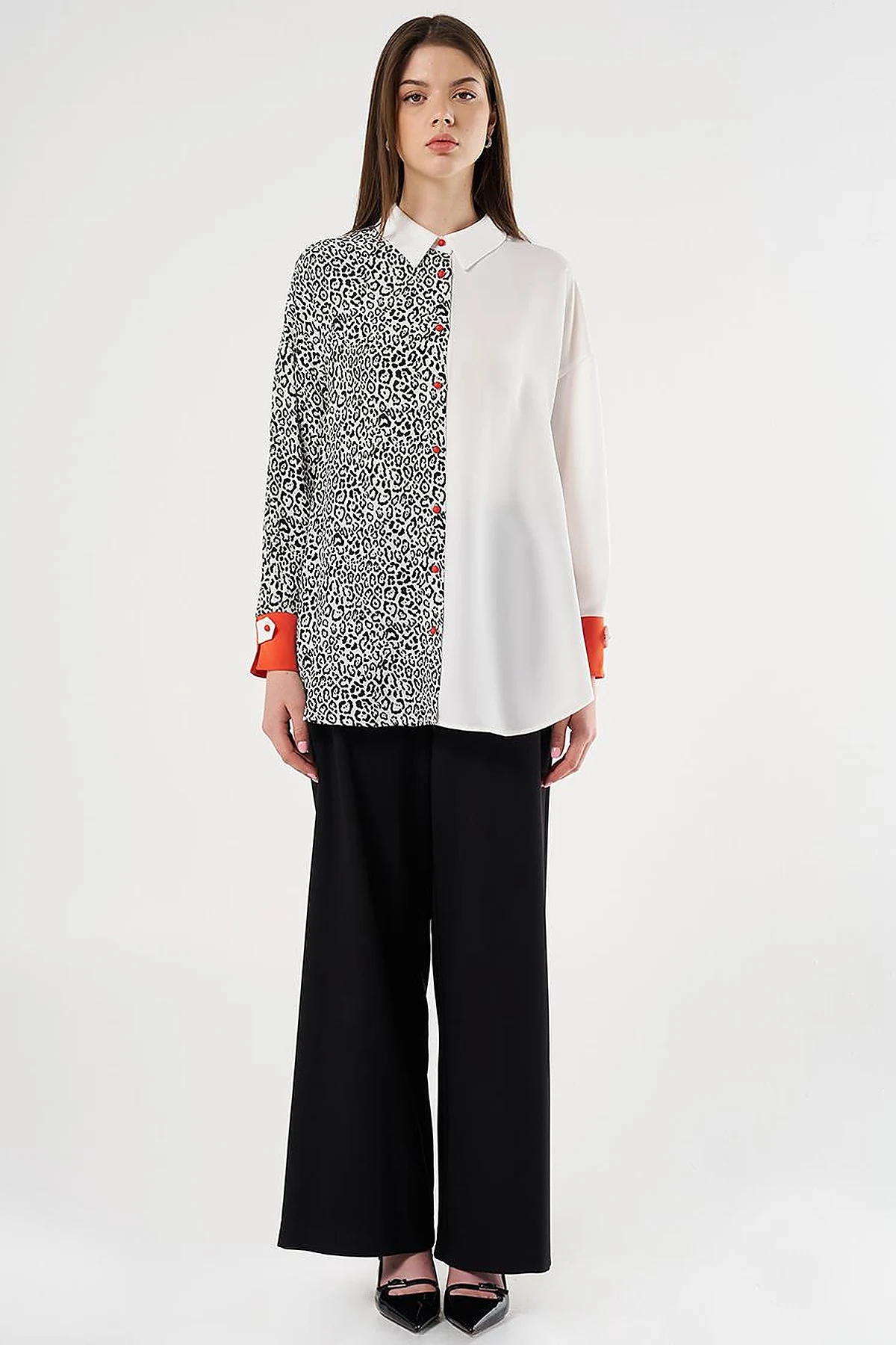  Leopard Detailed Asymmetrical Tunic Optic White