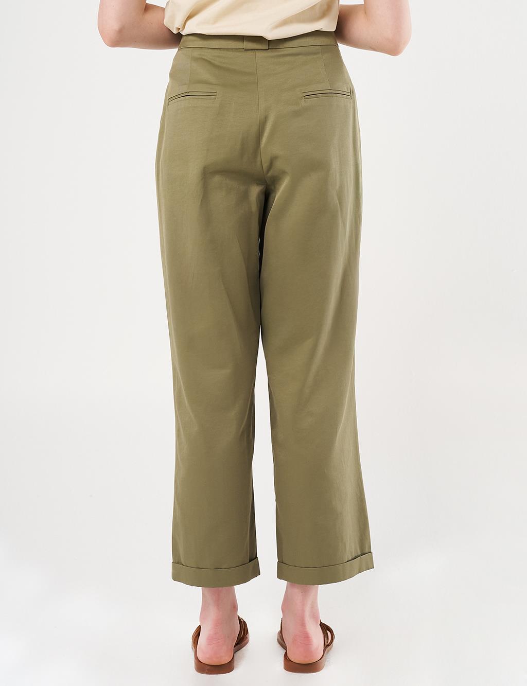 Pleated Cuffed Pants in Khaki