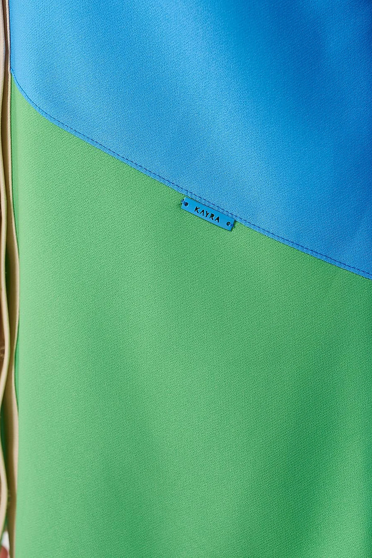 Color-Blocked Tunic Cream