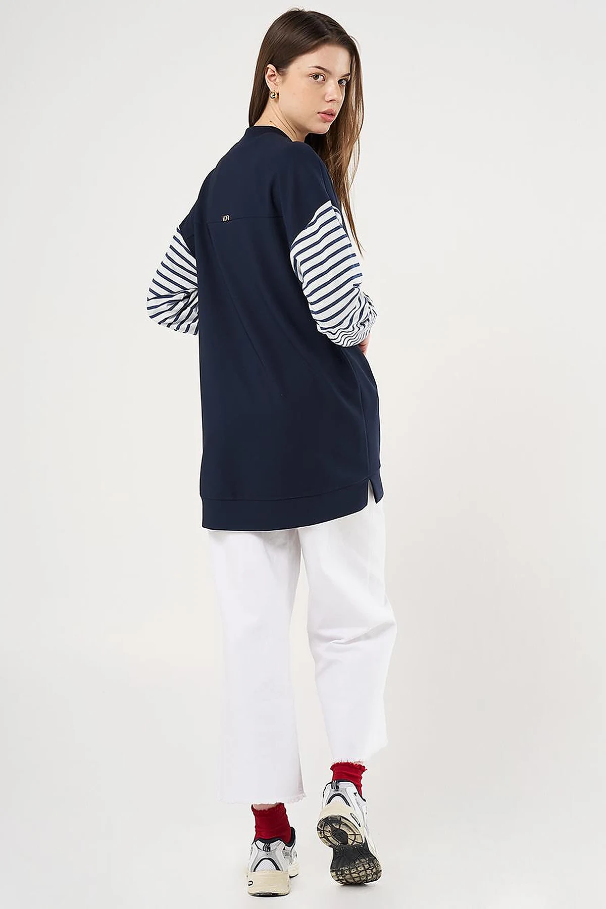 Bead Embellished Knit Sweatshirt in Dark Navy