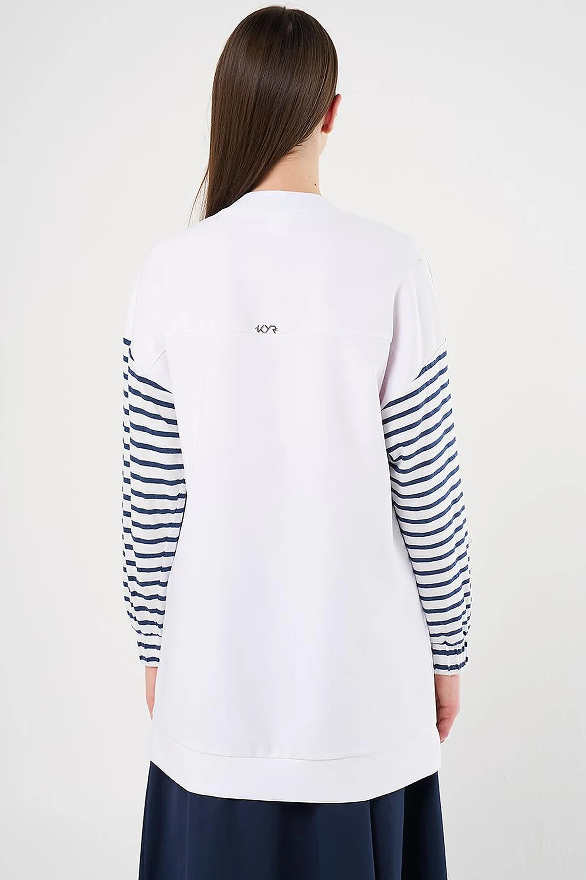Boncuk İşlemeli Örme Sweatshirt Optik Beyaz 