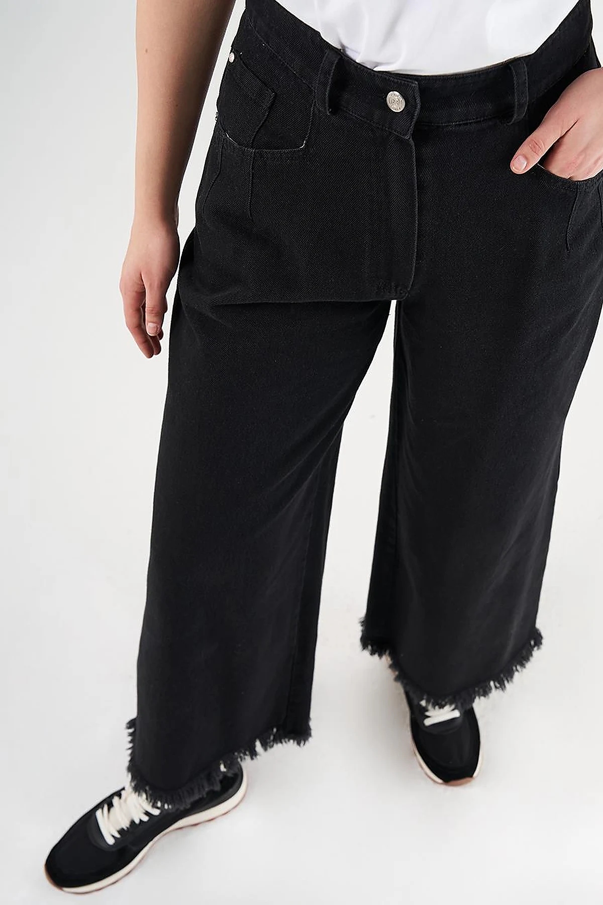 Distressed High-Waist Denim Pants Black