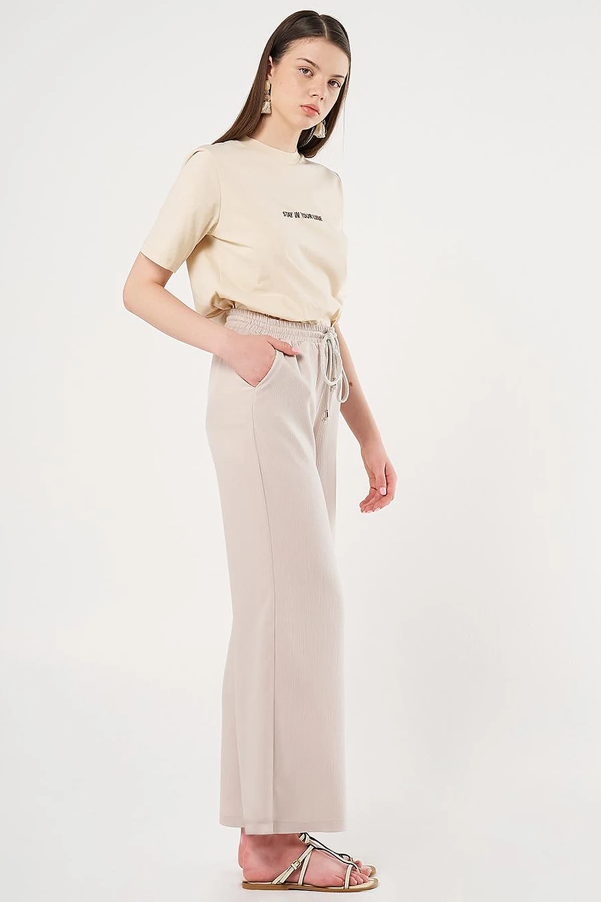 Laced Relaxed Fit Pants Stone 