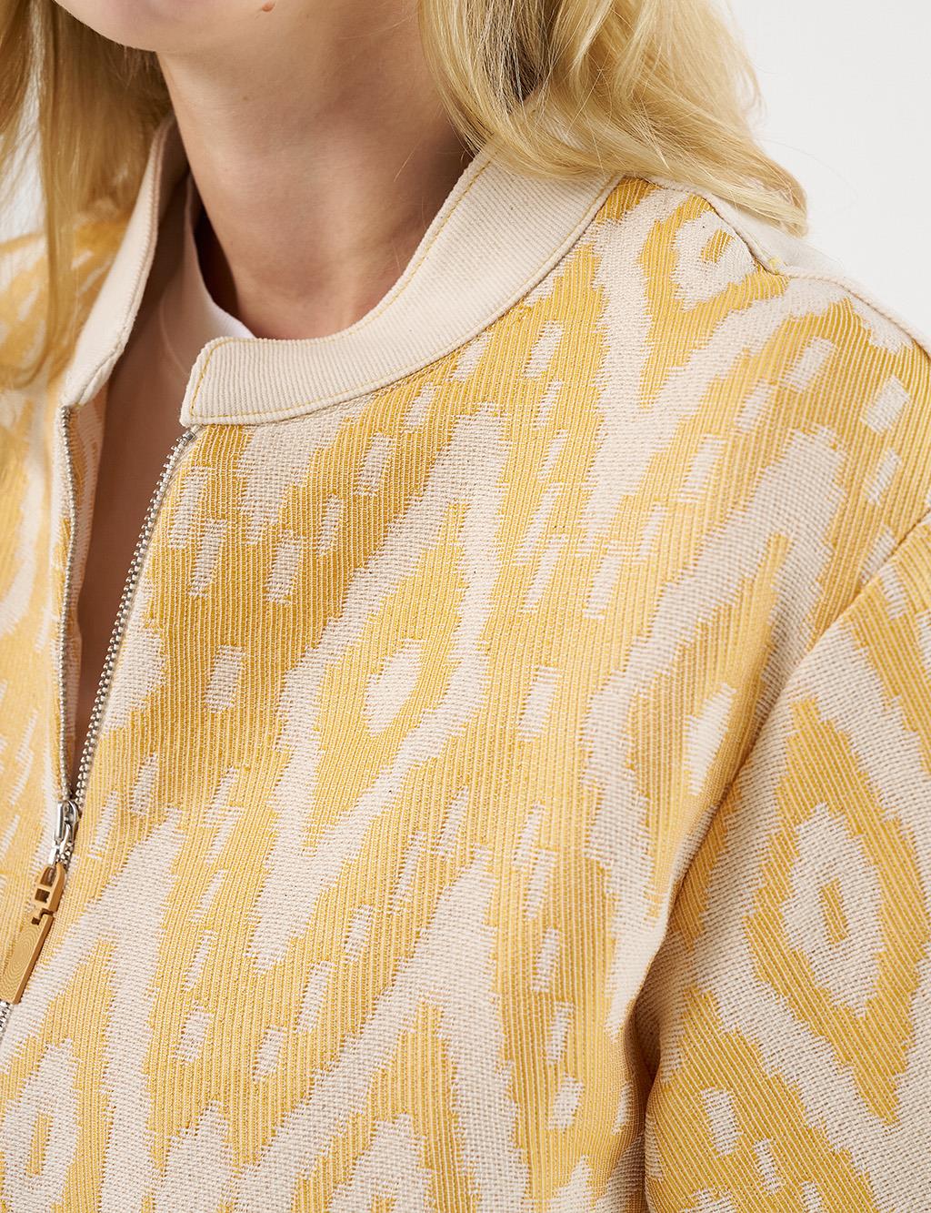  Wide-Pocket Denim Trim Jacket in Saffron