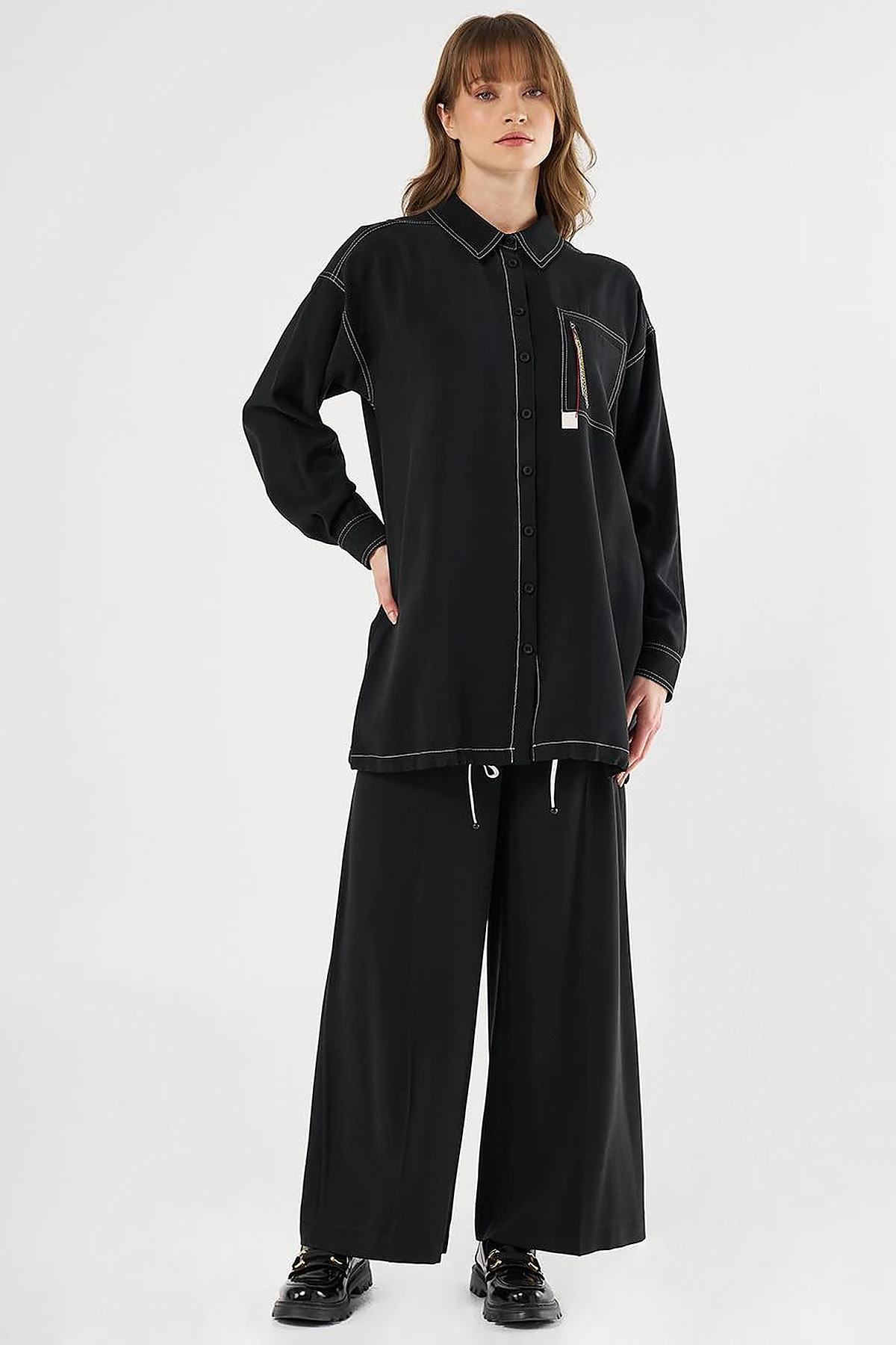 Punto-Stitched Chain-Embellished Tunic Black