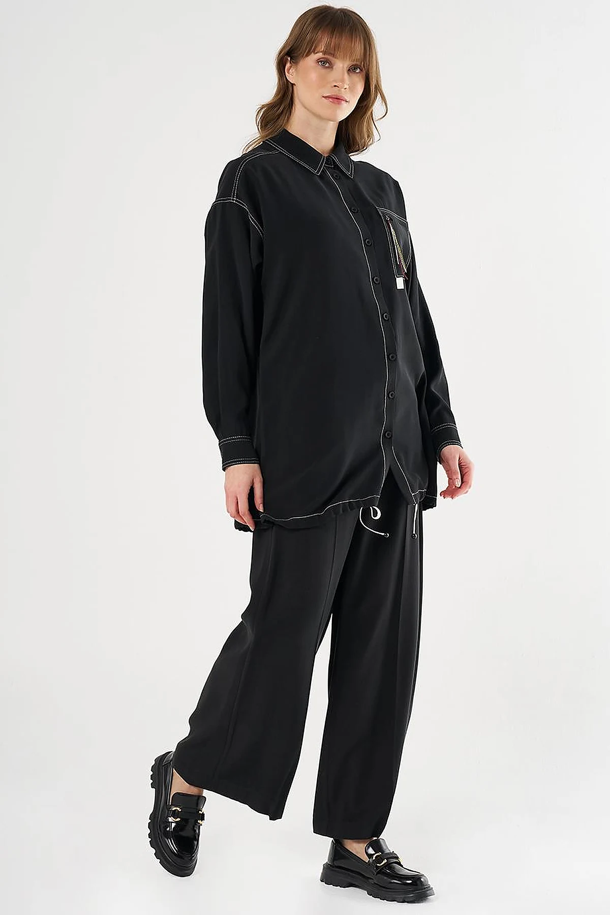 Punto-Stitched Chain-Embellished Tunic Black