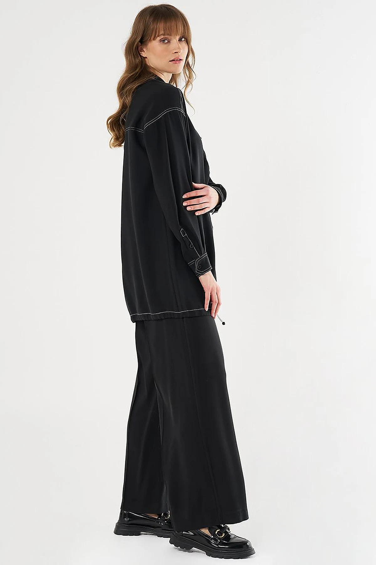 Punto-Stitched Chain-Embellished Tunic Black