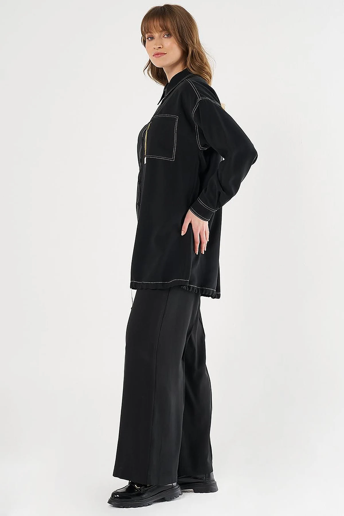 Punto-Stitched Chain-Embellished Tunic Black