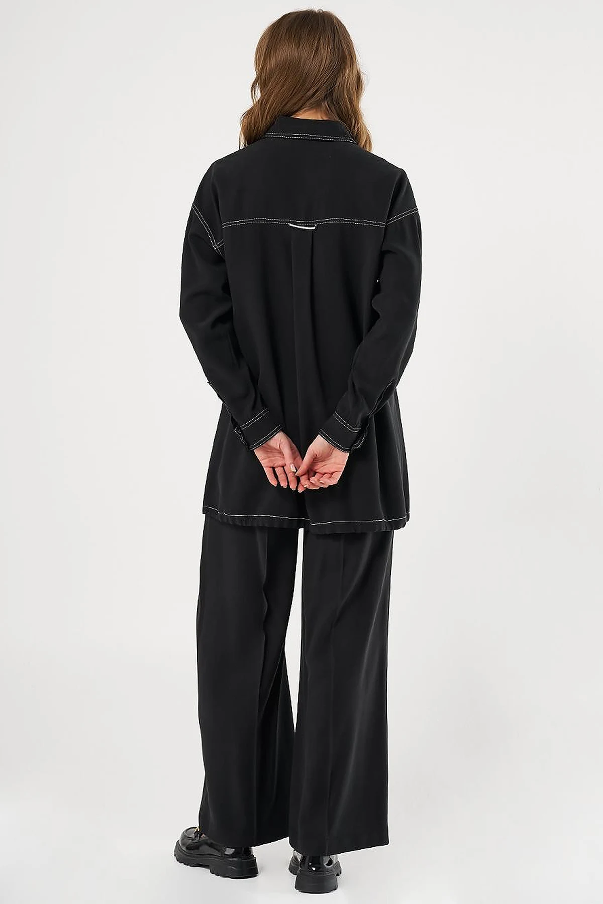 Punto-Stitched Chain-Embellished Tunic Black