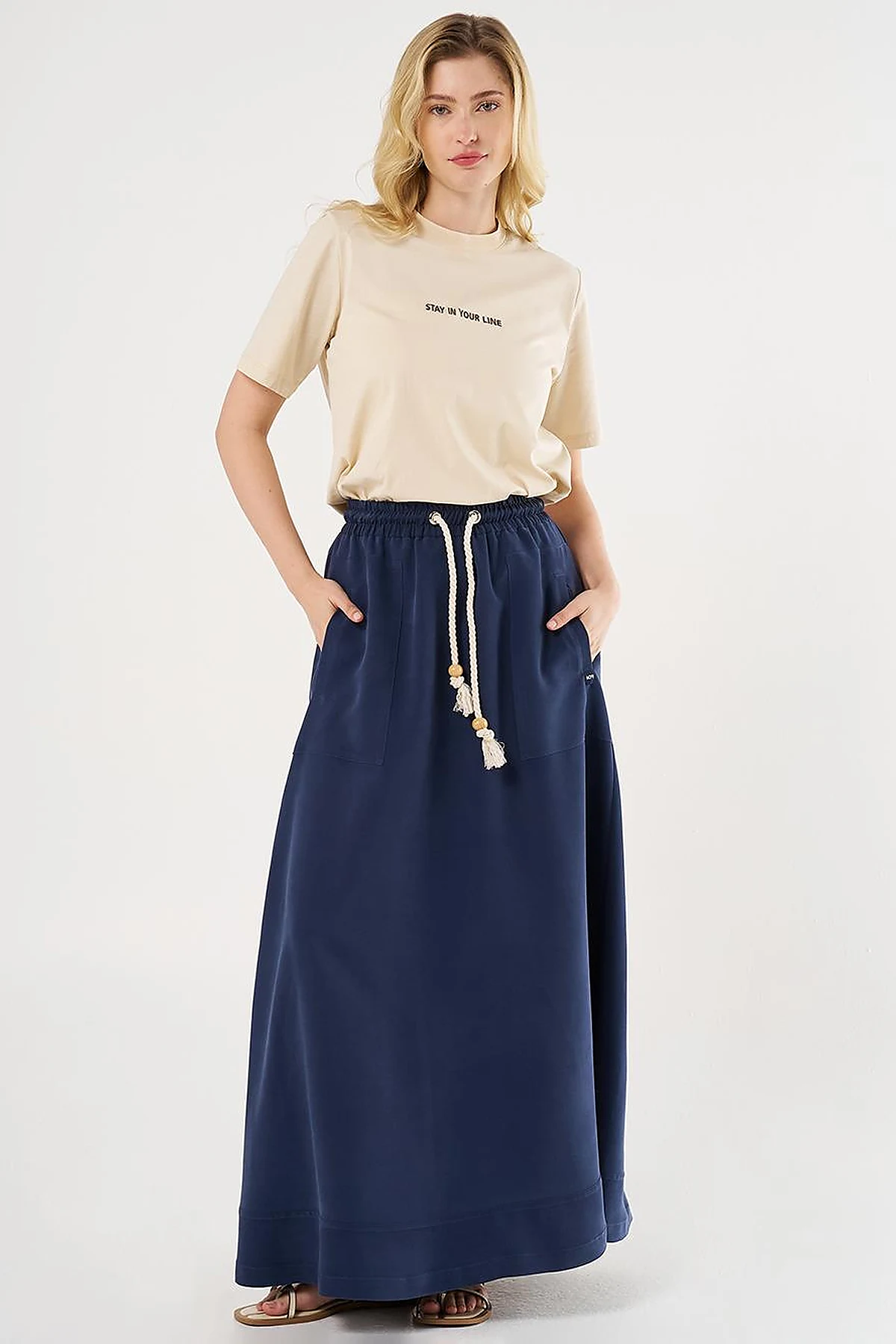 Patch Pocket High-Waist Skirt - Navy