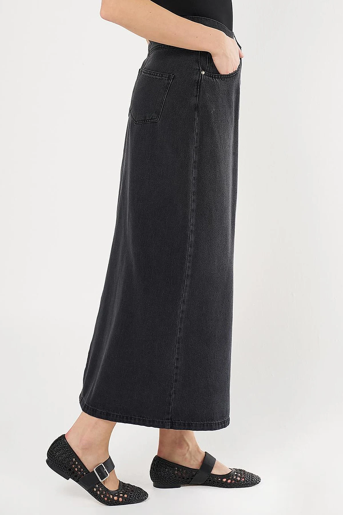 High-Waist Denim Skirt - Charcoal Gray