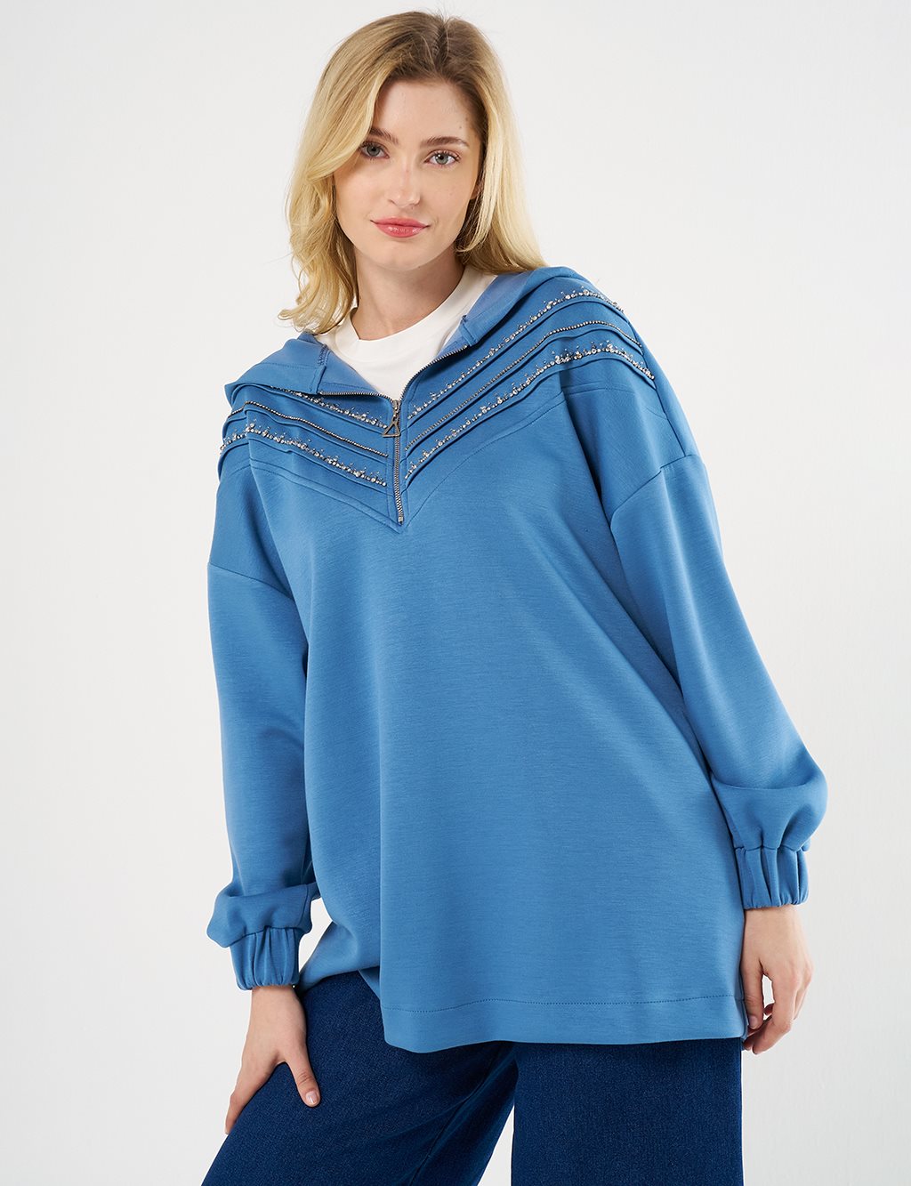 Stitch-Detail and Stone-Embellished Scuba Sweatshirt - Royal Blue