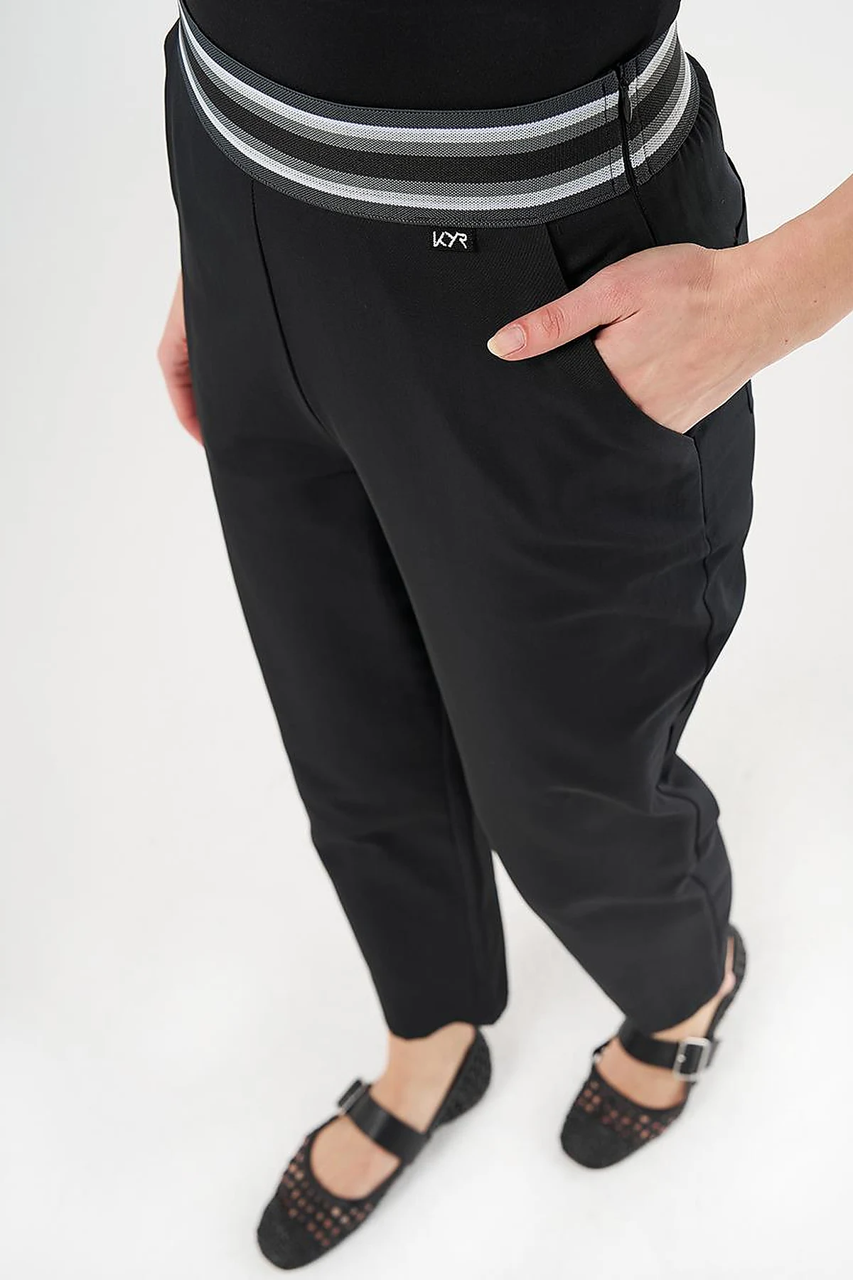 Belted Slim Fit Pants Black