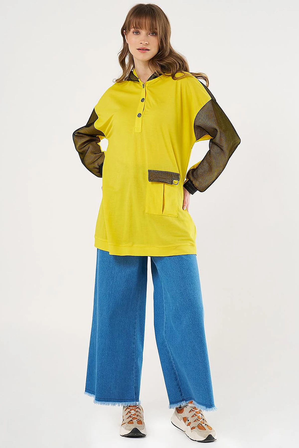Mesh-Trim Sweatshirt in Yellow
