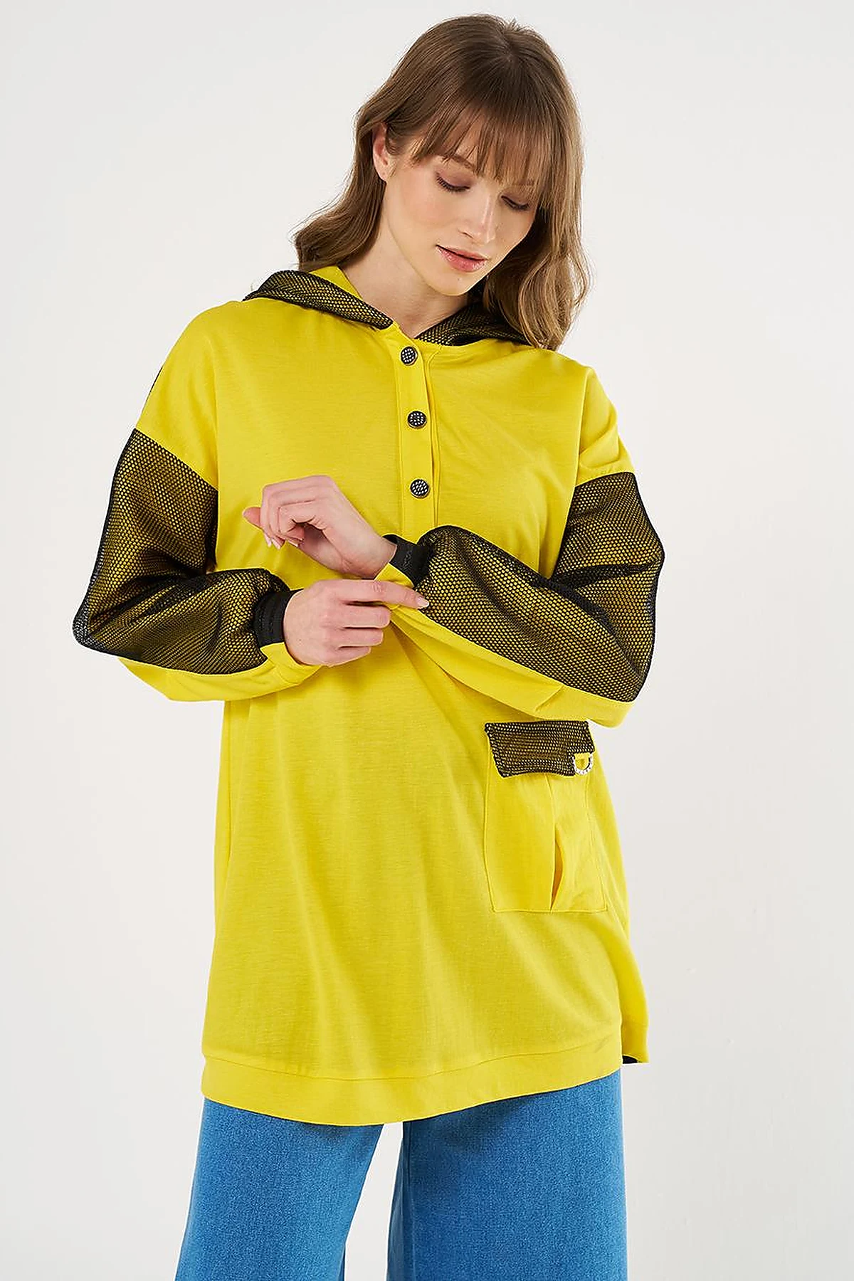 Mesh-Trim Sweatshirt in Yellow