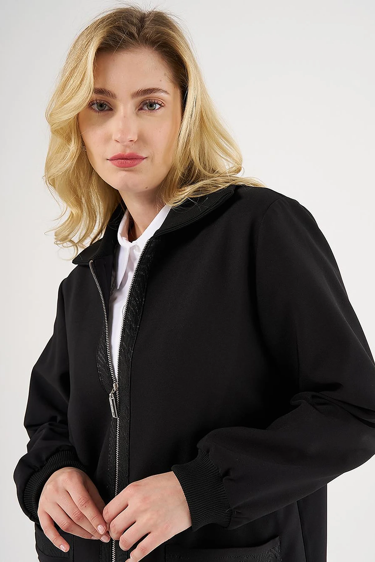 Jacquard-Trimmed Zippered Jacket Black