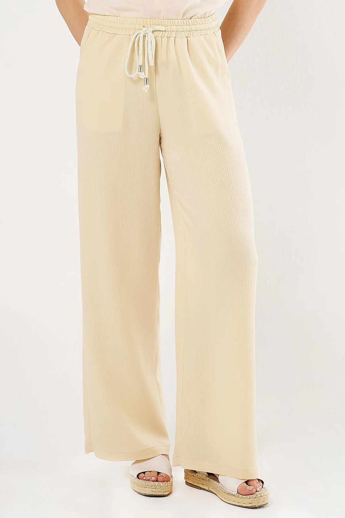 Laced Relaxed Fit Pants Light Yellow