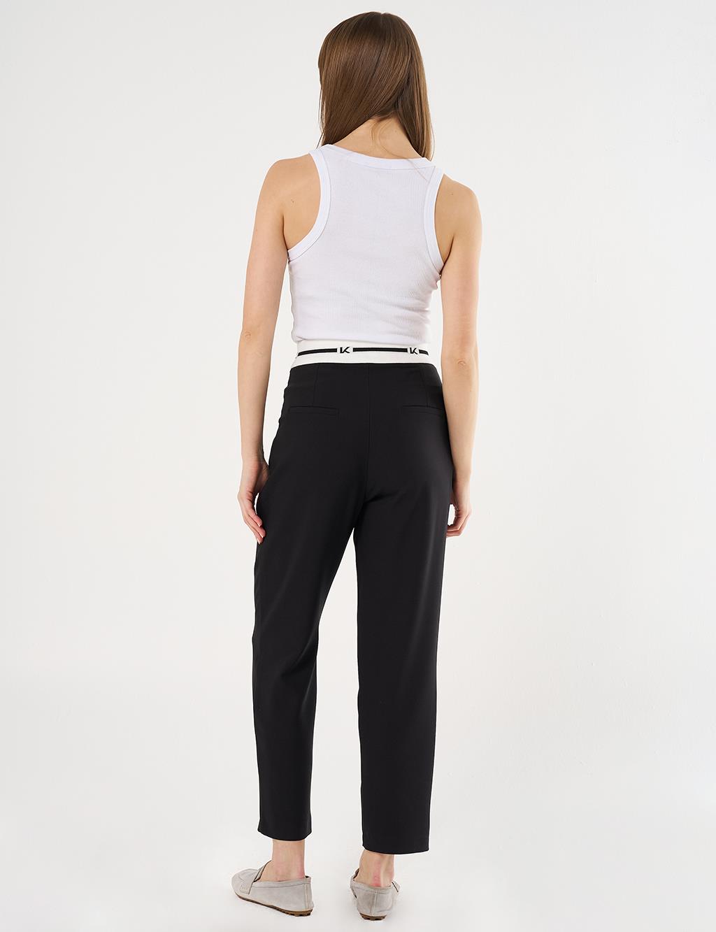 Logoed Carrot Cut Pants - Black