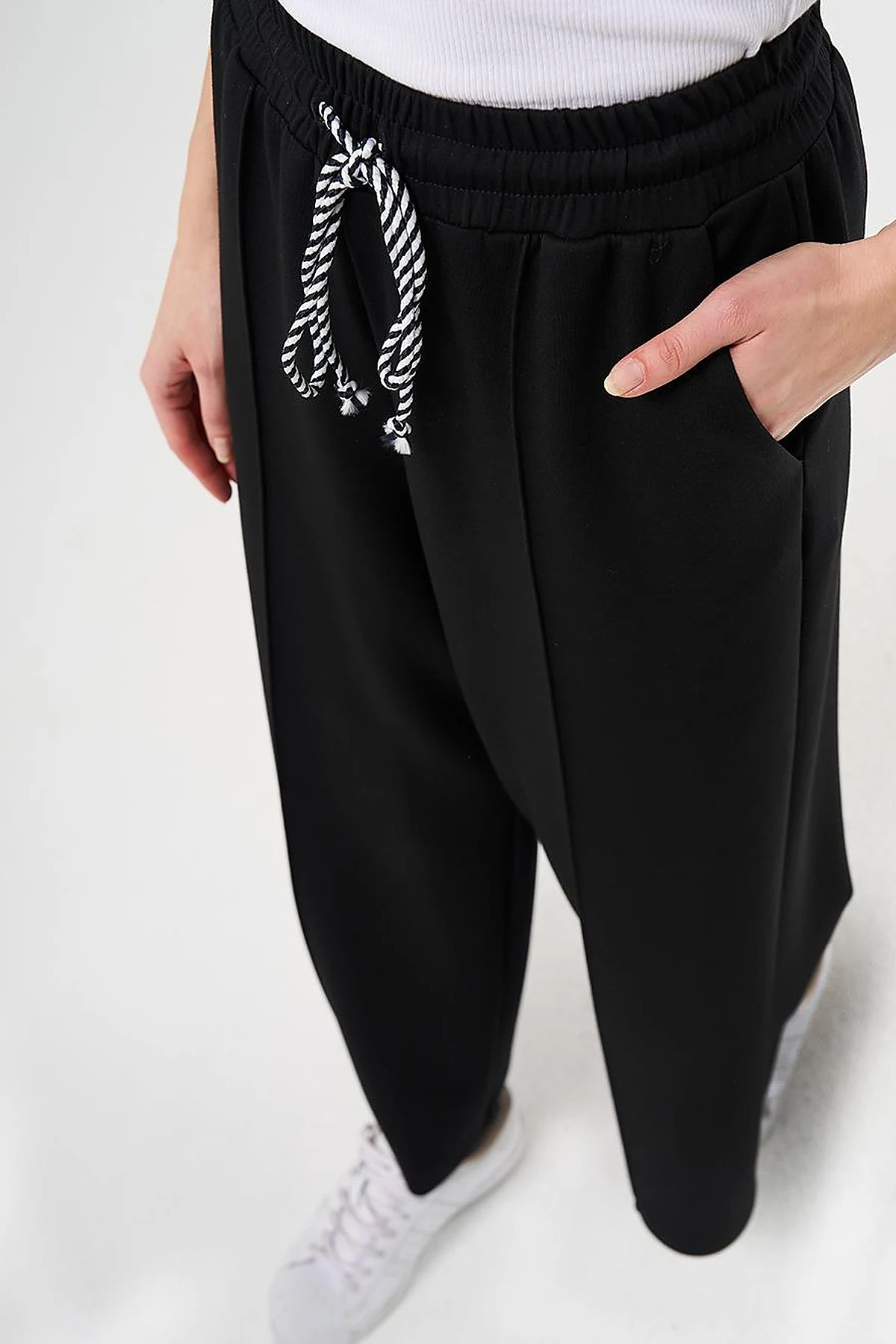 Topstitched Knit Pants - Black