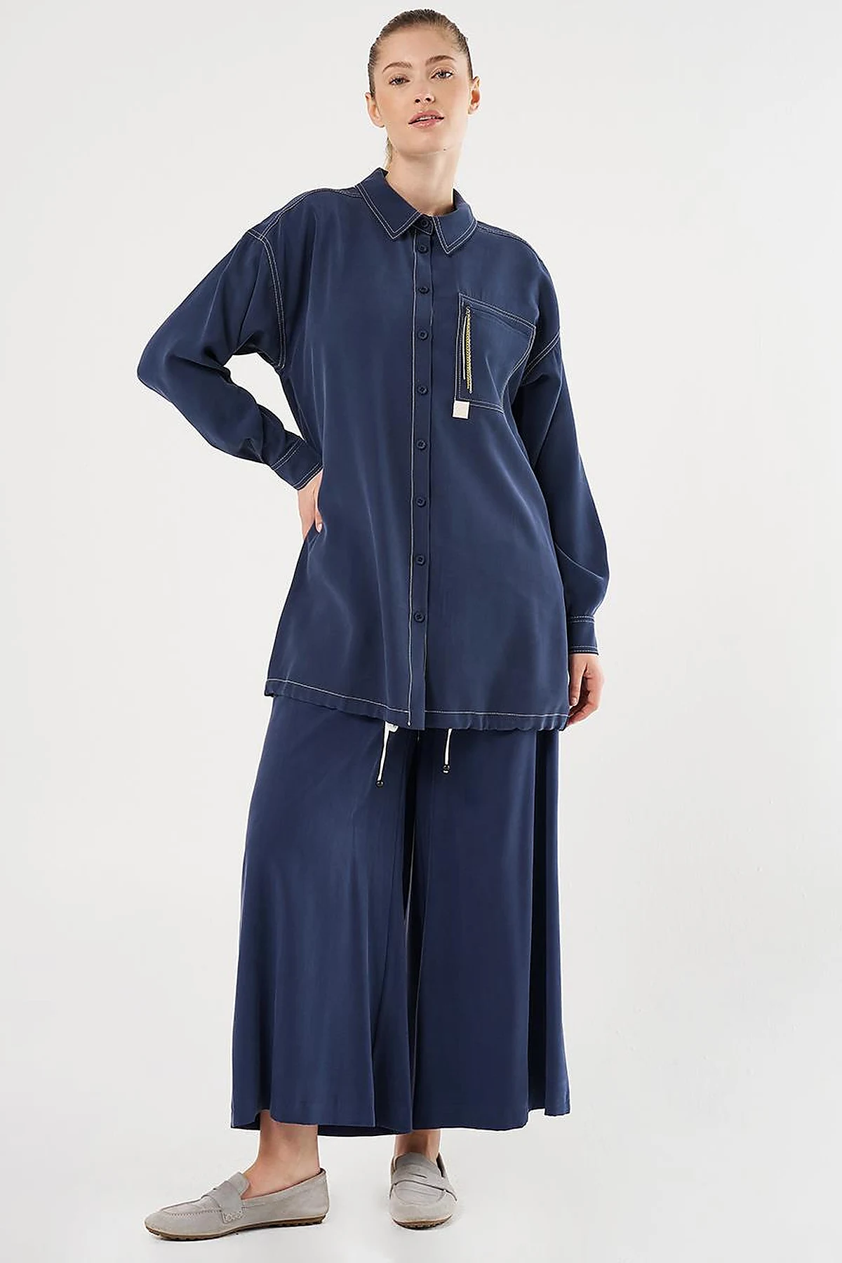 Punto-Stitched Chain-Embellished Tunic Navy