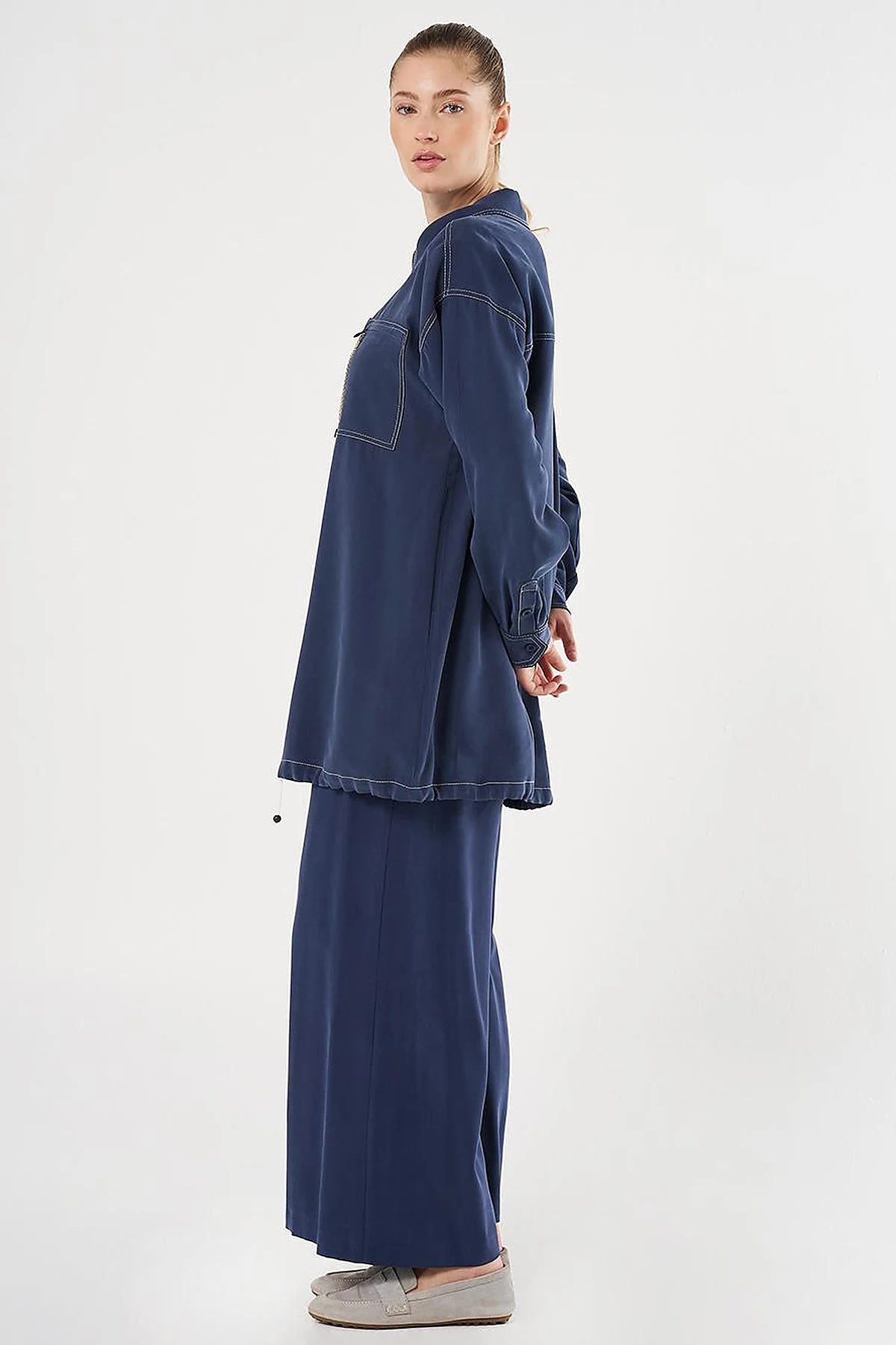 Punto-Stitched Chain-Embellished Tunic Navy