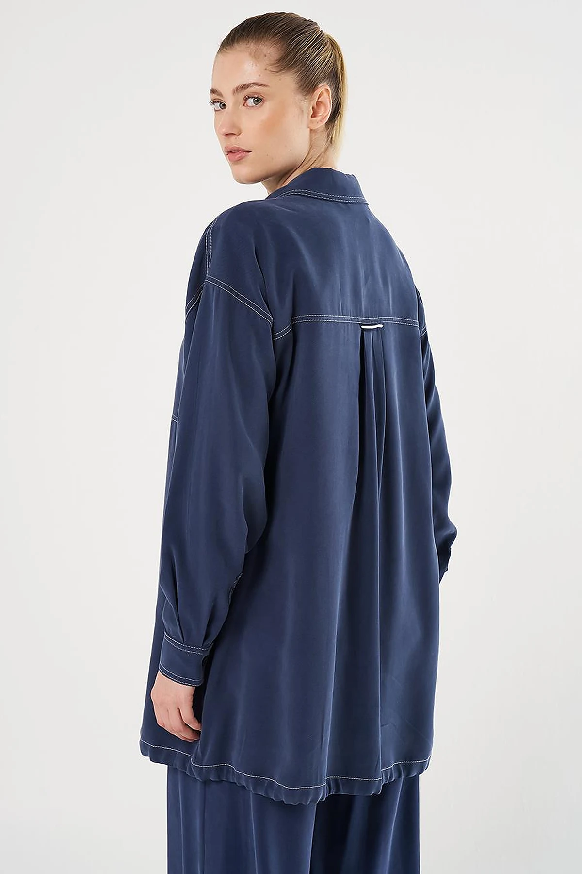 Punto-Stitched Chain-Embellished Tunic Navy