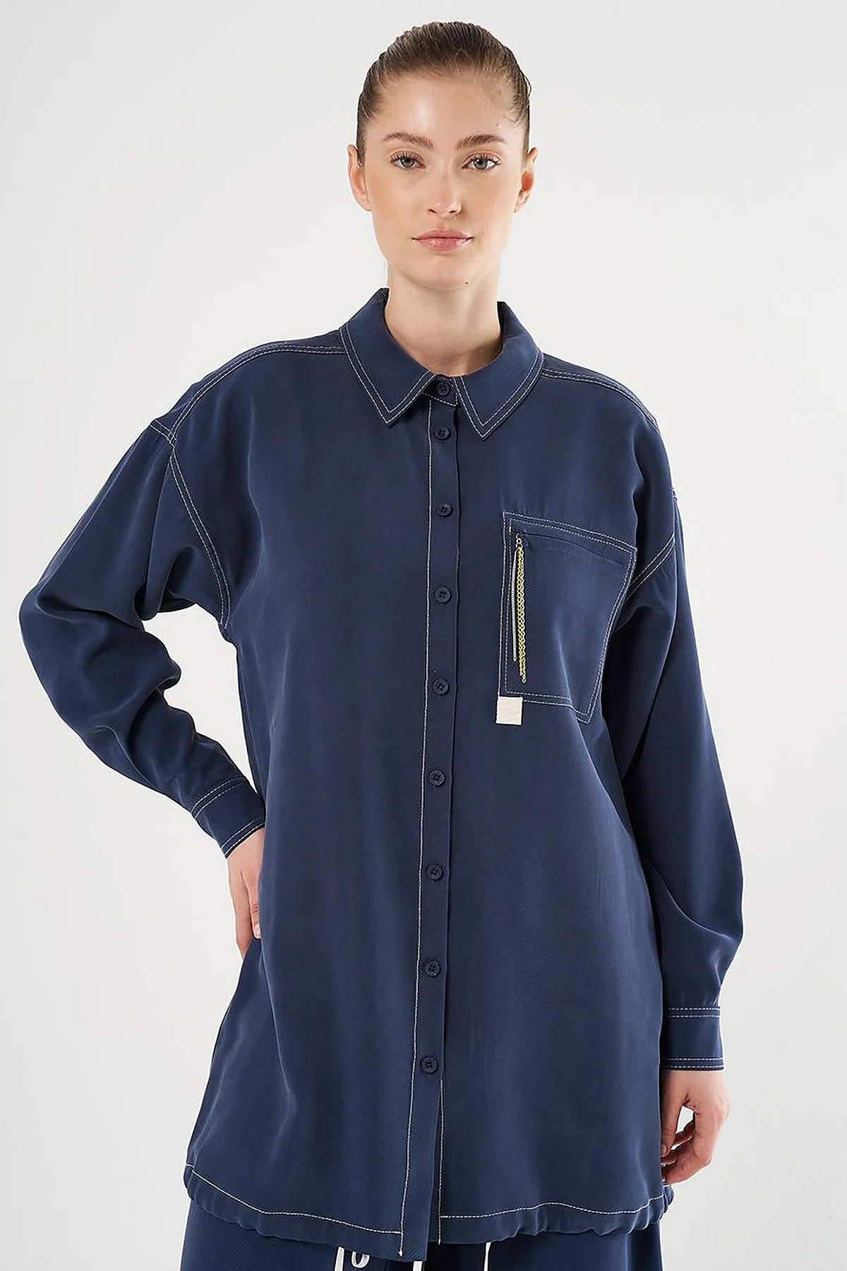 Punto-Stitched Chain-Embellished Tunic Navy