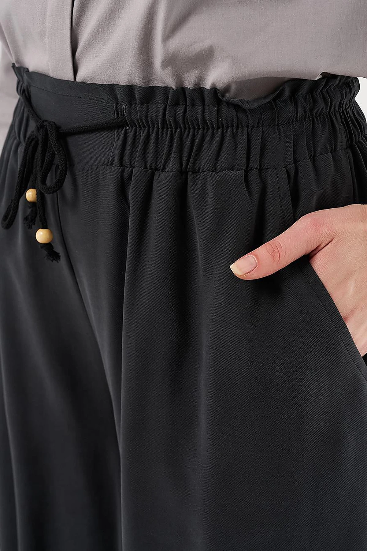 Wide-Leg Rayon Pants Black
