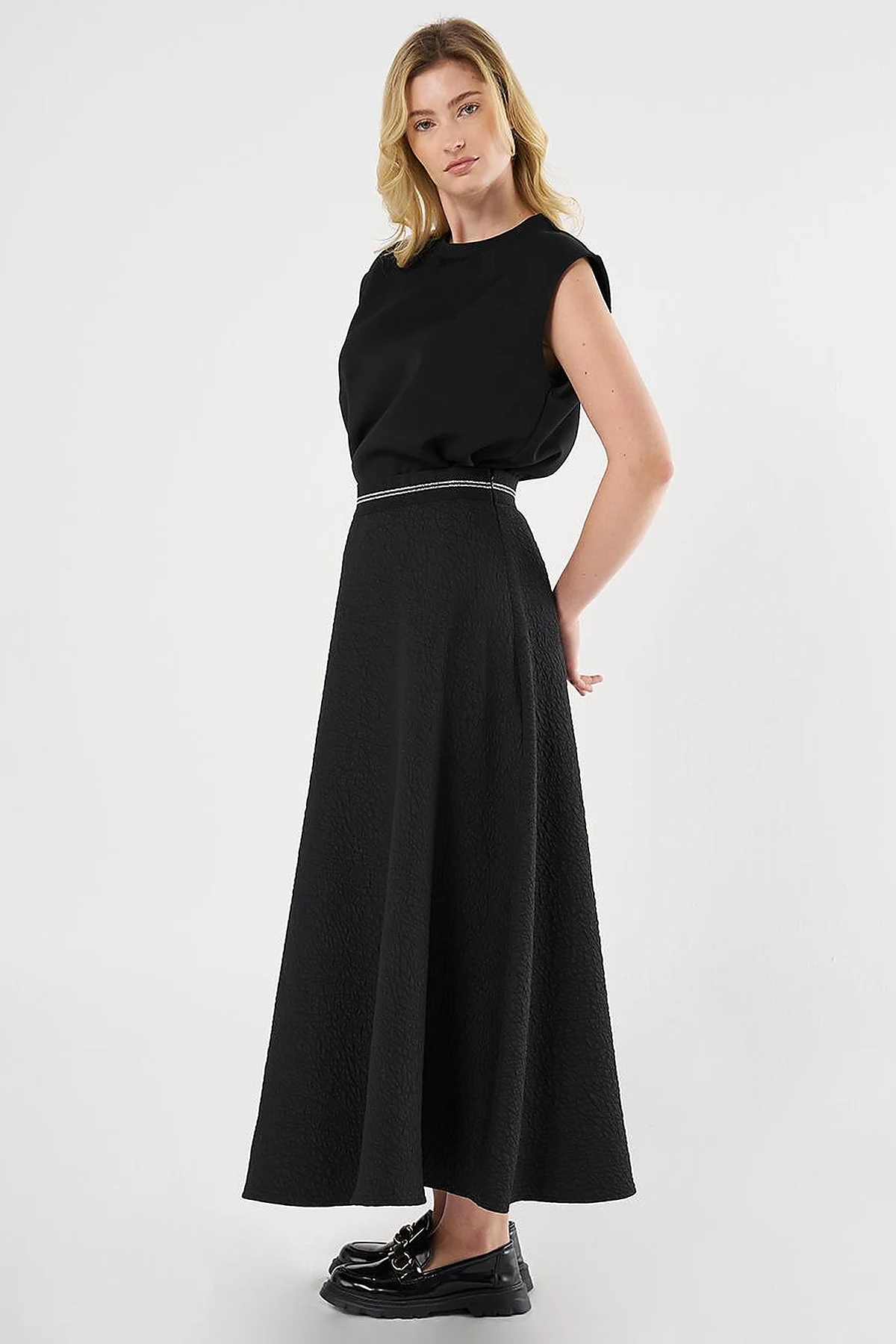 Textured Flared Skirt Black
