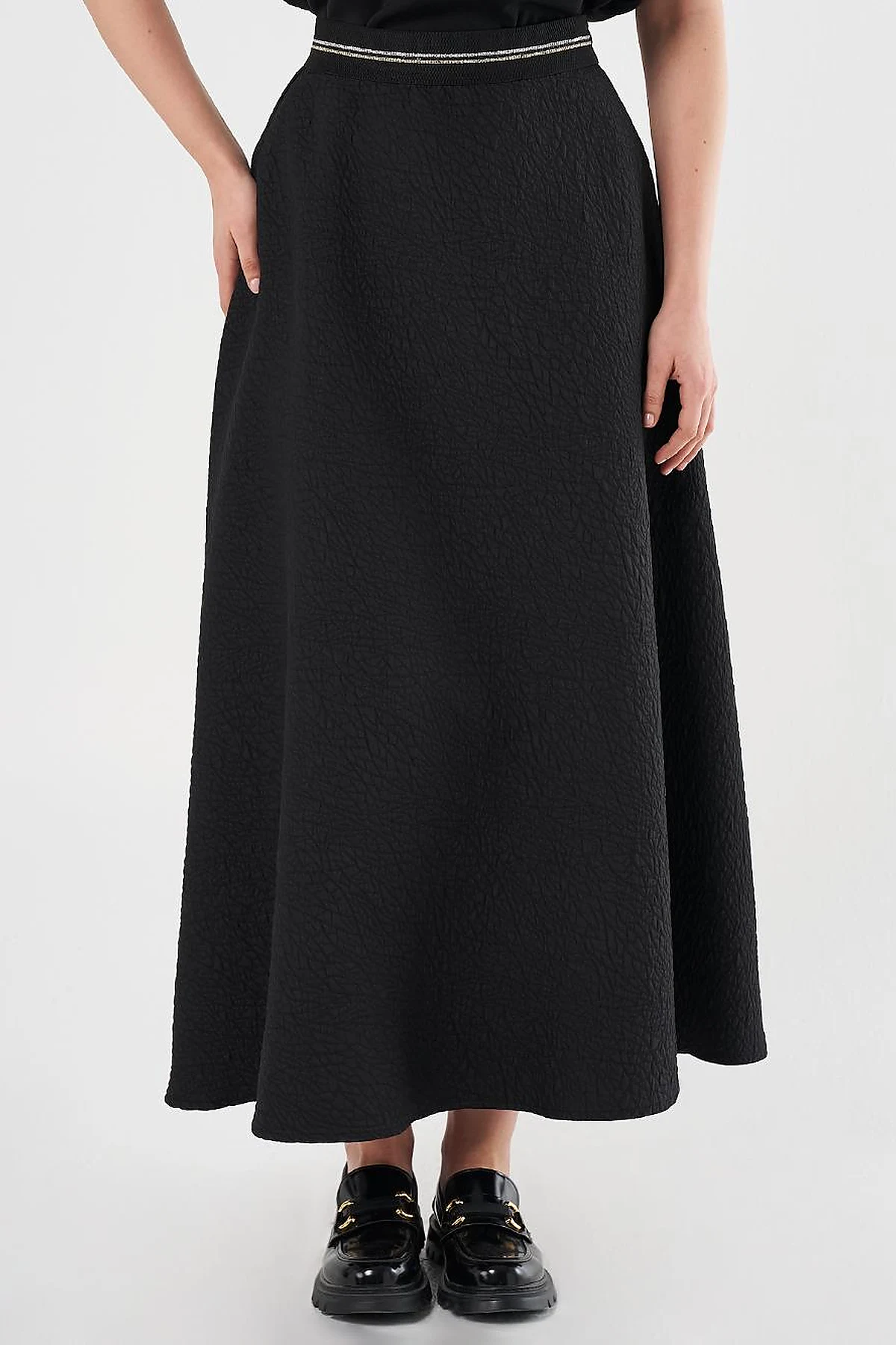 Textured Flared Skirt Black