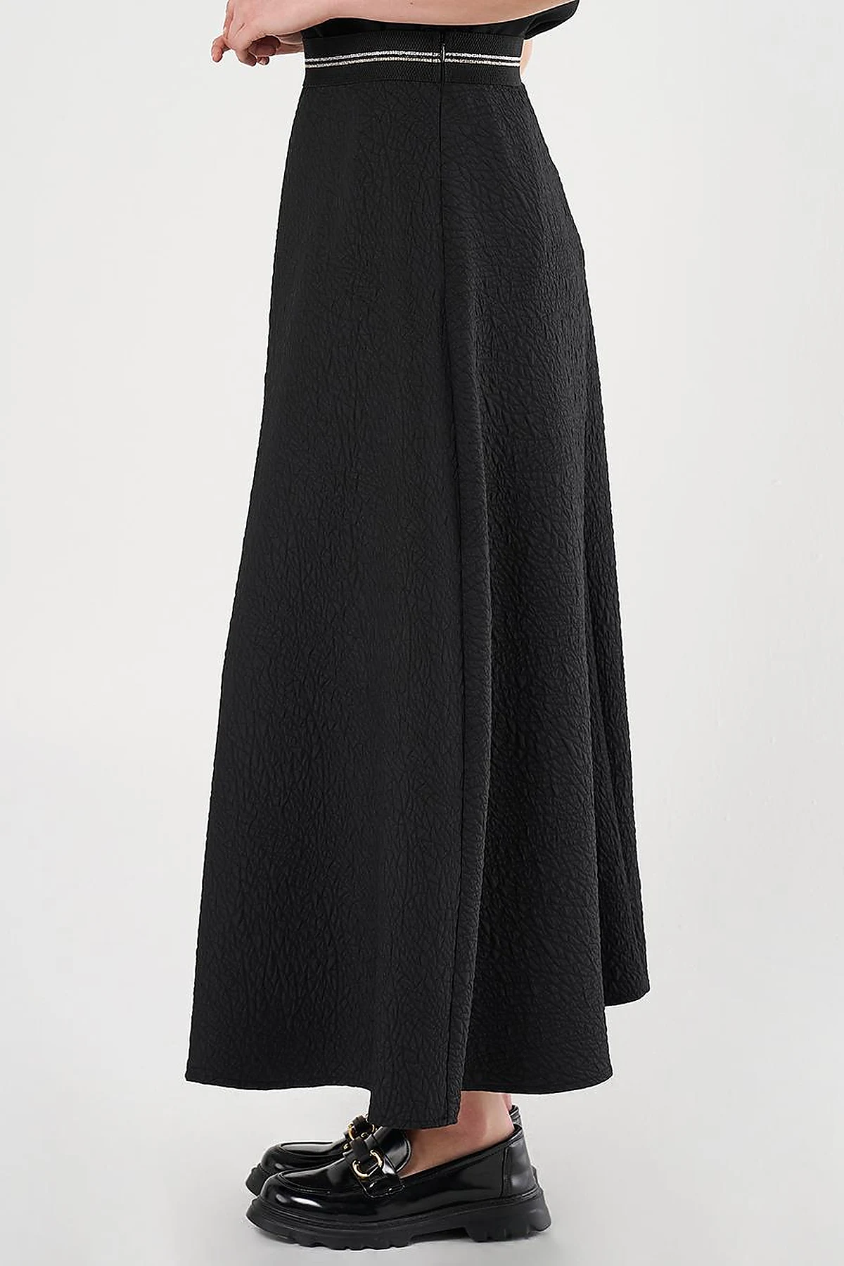 Textured Flared Skirt Black