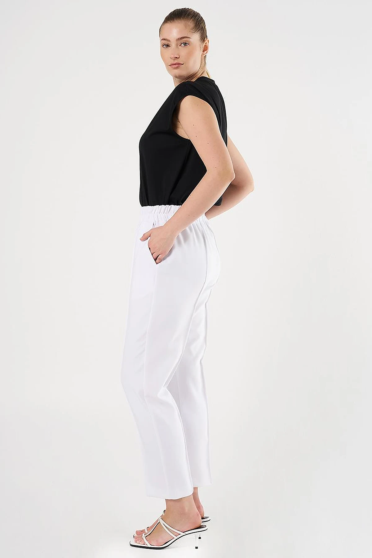 Chain Stitch Straight Leg Pants in Optical White