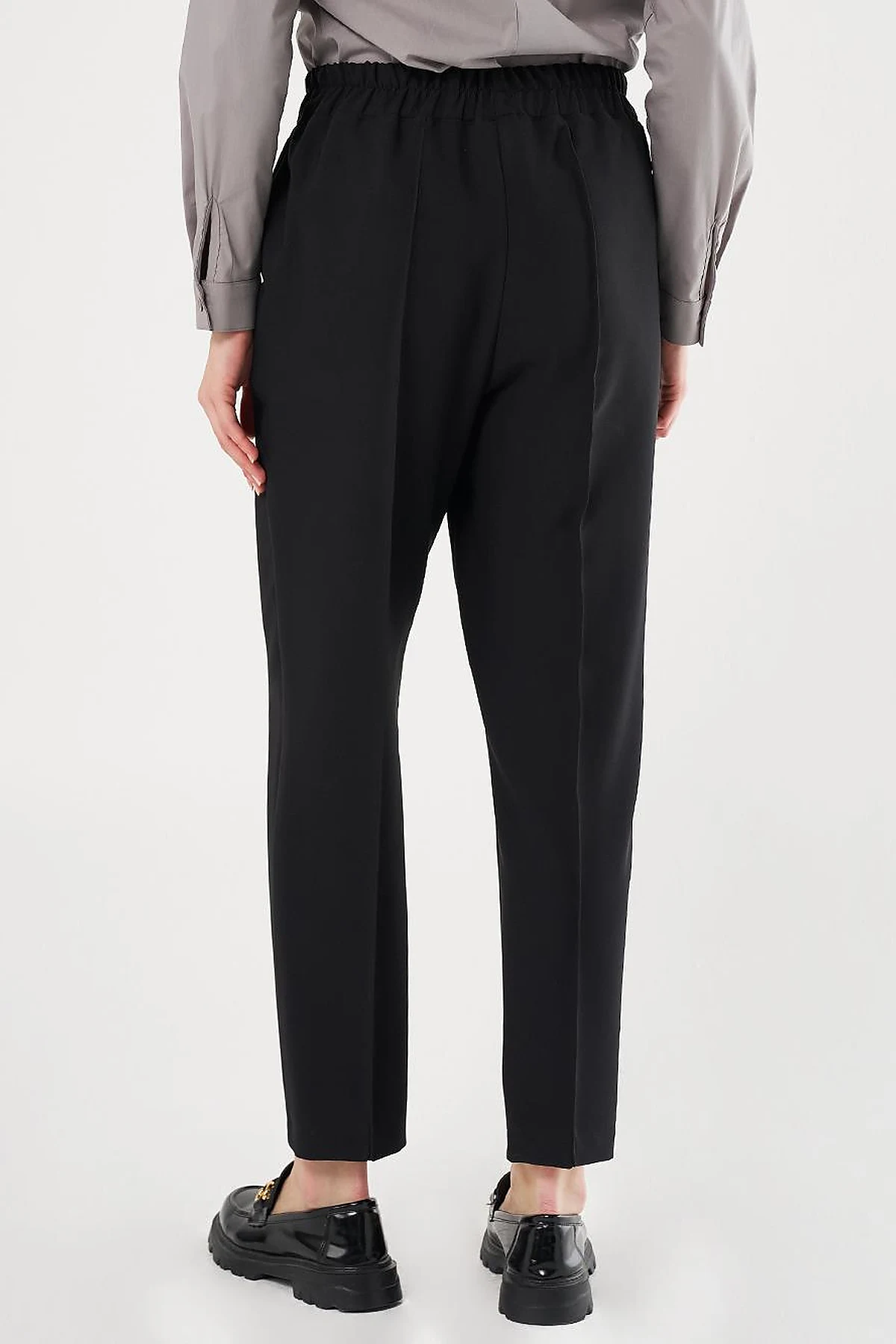 Chain Stitch Straight Leg Pants in Black
