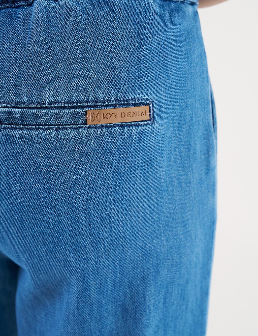 Pleated Carrot Cut Denim Pants Indigo