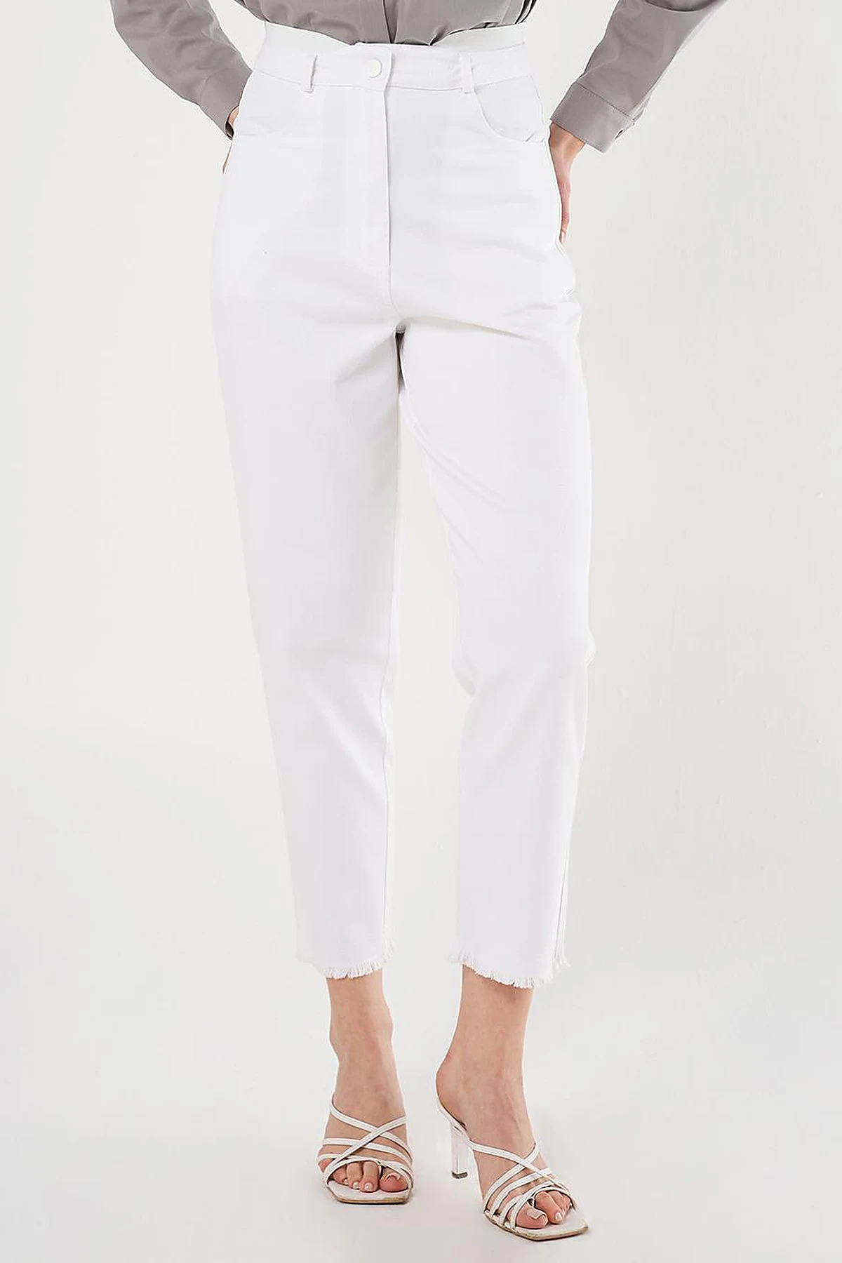 Elastic Waist Straight Leg Canvas Pants in Optical White