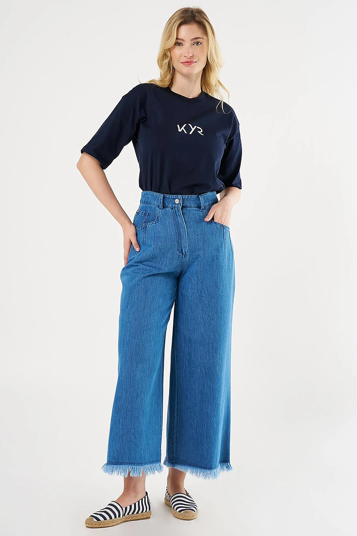 Distressed High-Waist Denim Pants Indigo