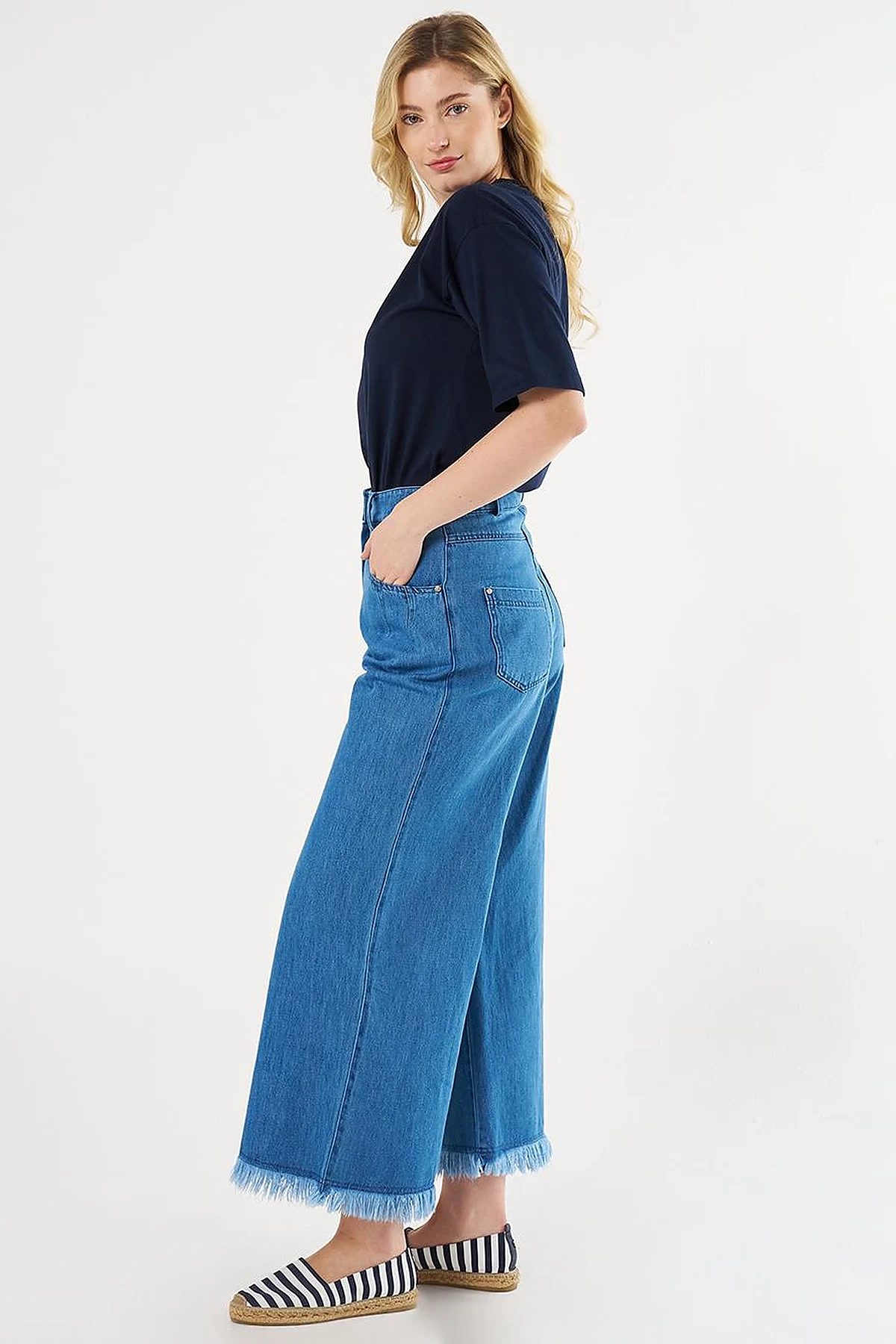 Distressed High-Waist Denim Pants Indigo