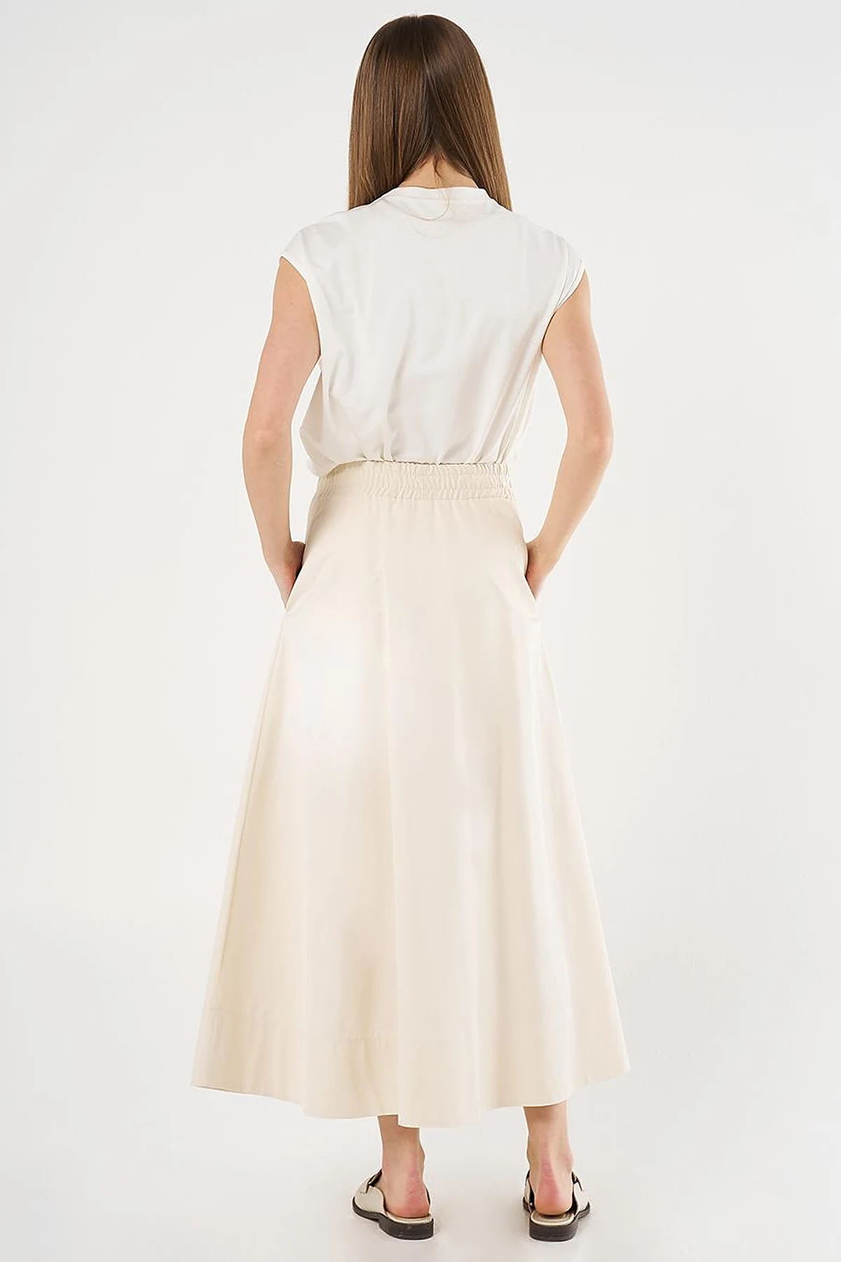 Pocket Detail Flared Skirt Cream