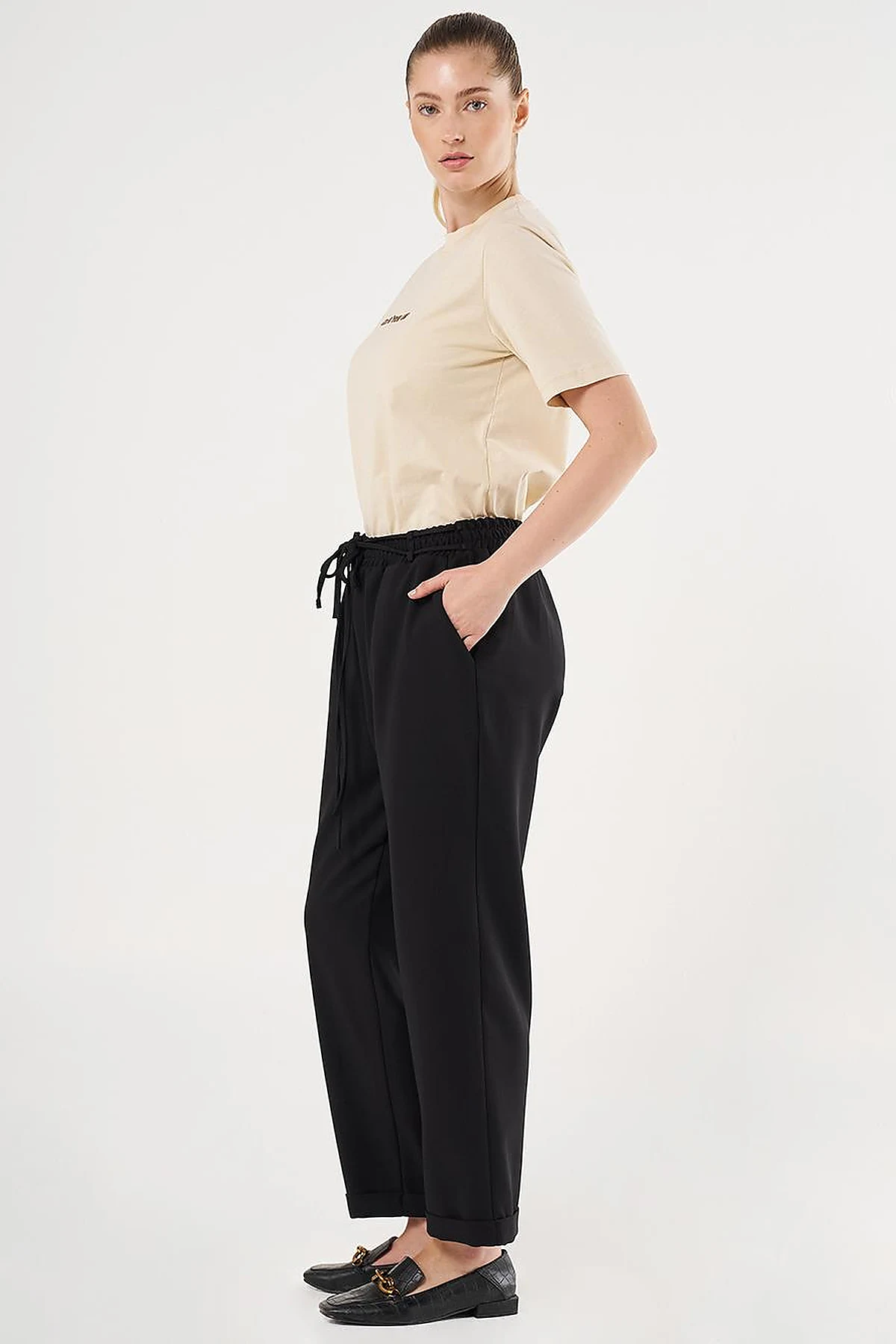 Cuffed Tapered Pants Black