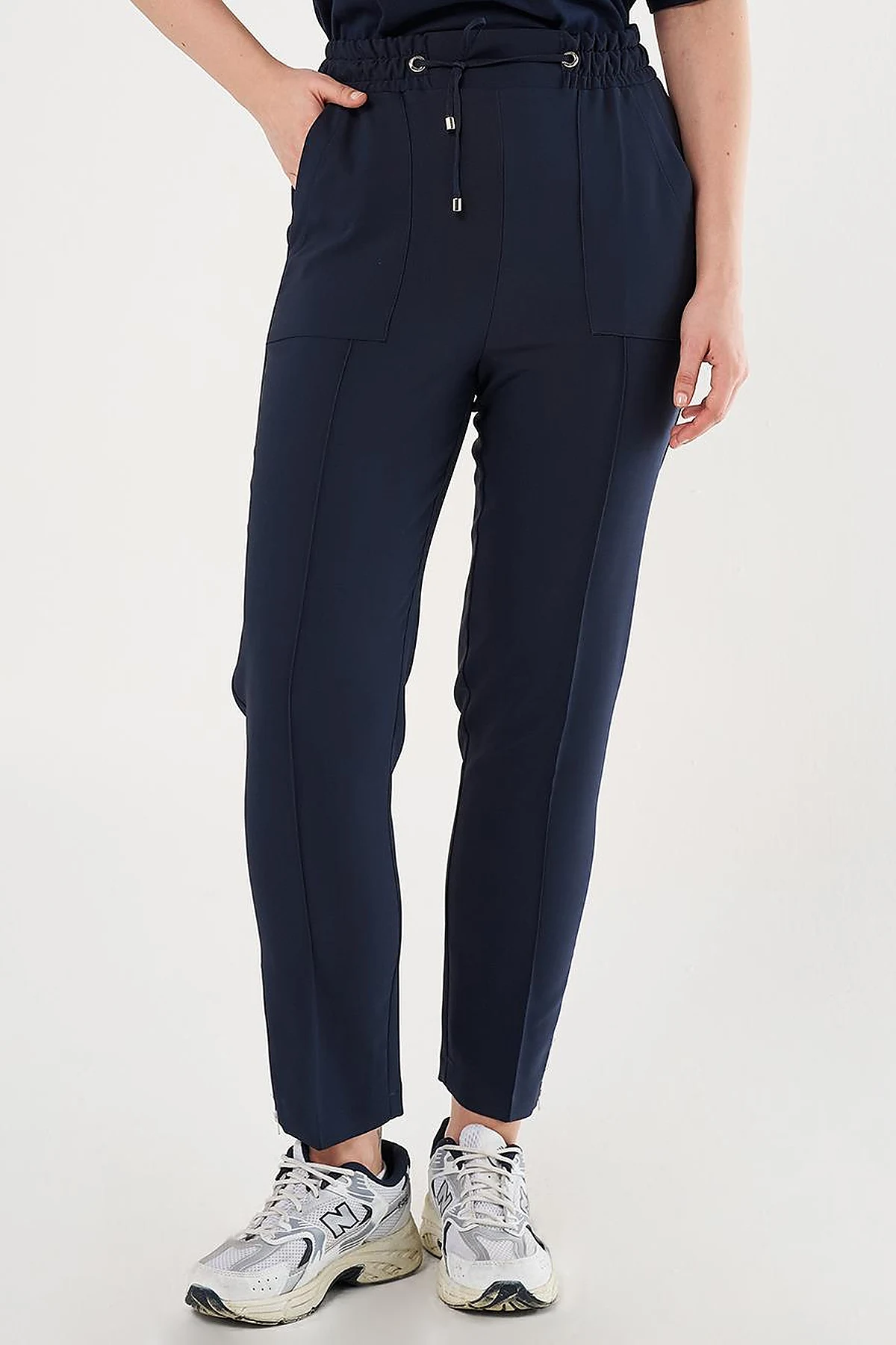 Wide Pocket Topstitched Pants in Dark Navy