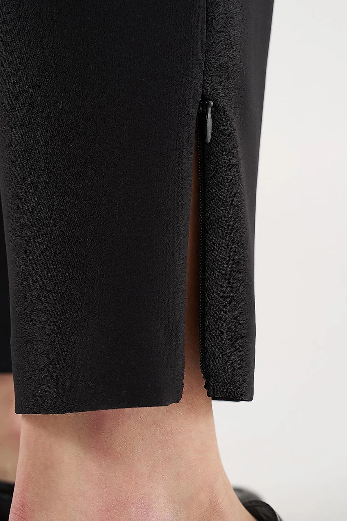Elasticated Tapered Pants Black