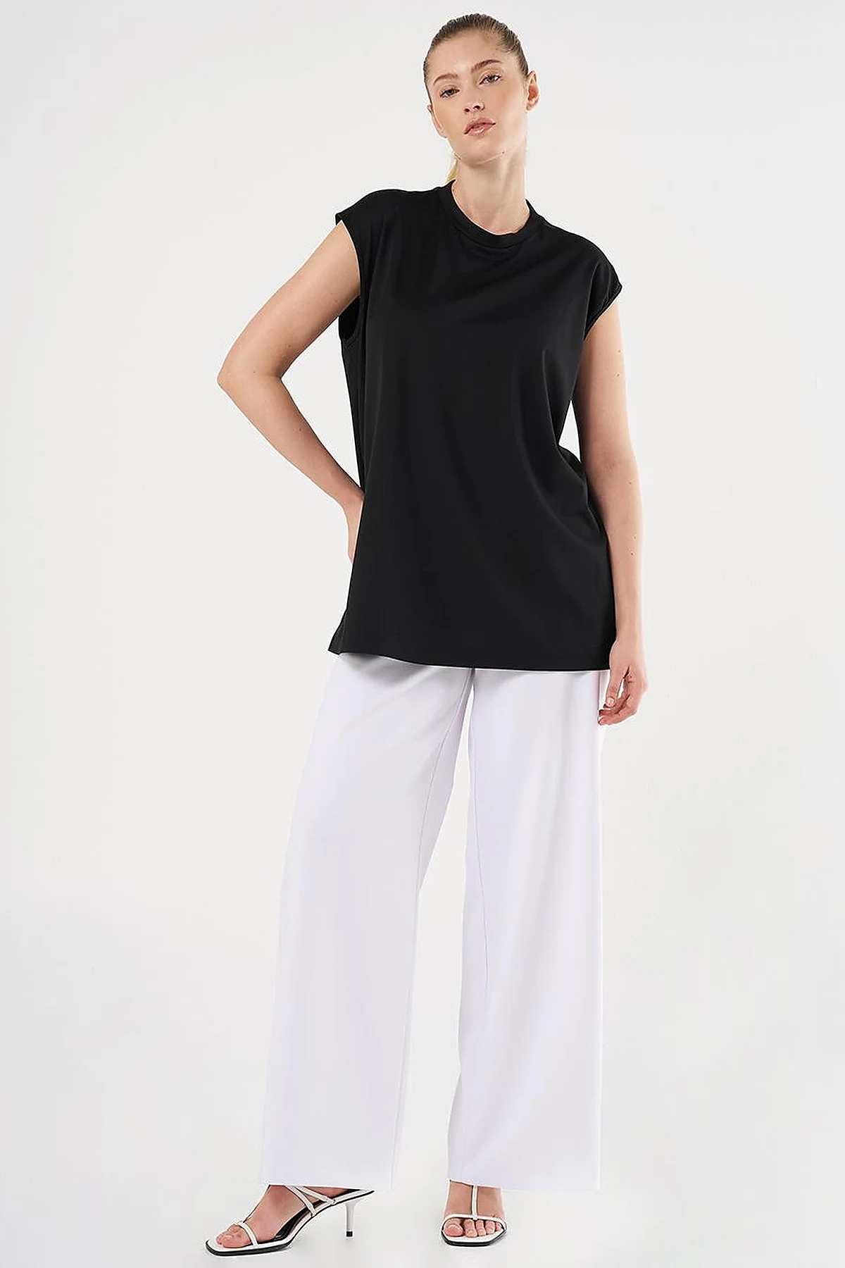 Crew Neck Jersey T-Shirt in Black