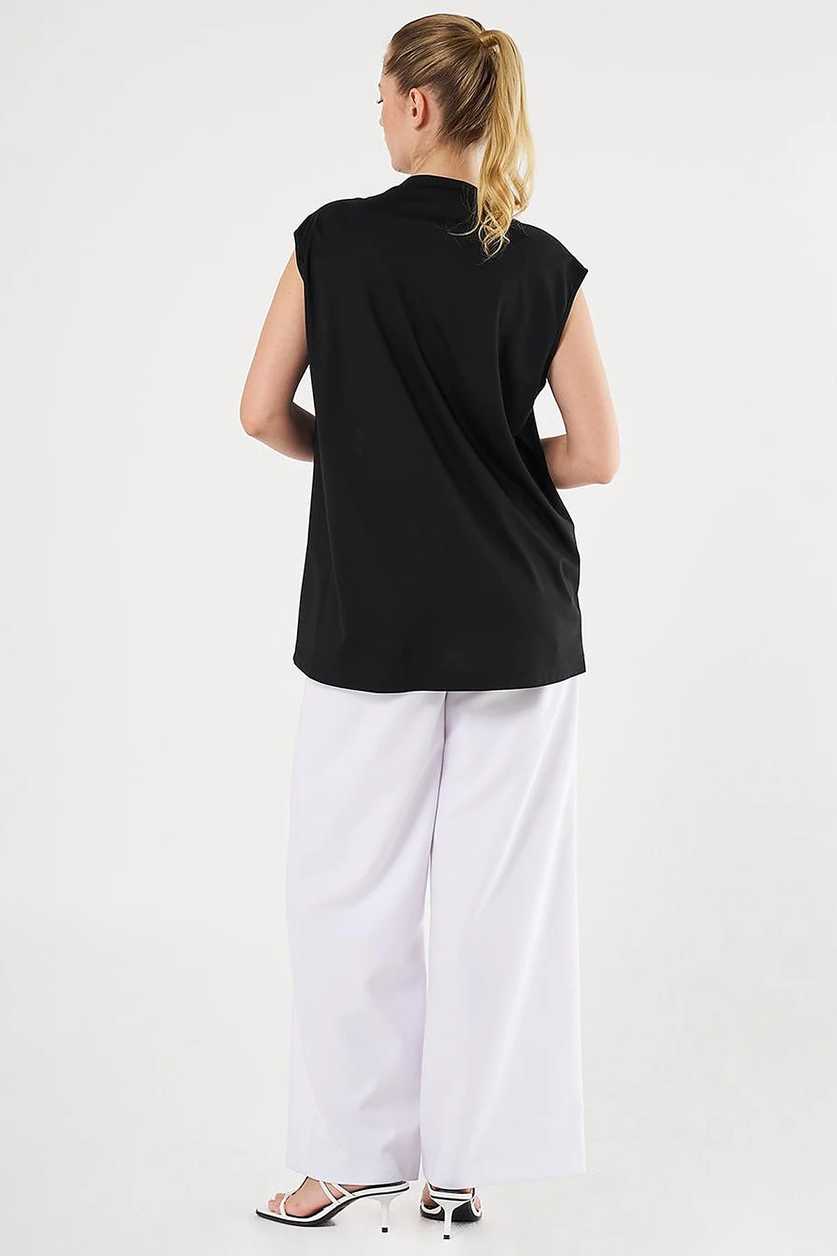 Crew Neck Jersey T-Shirt in Black