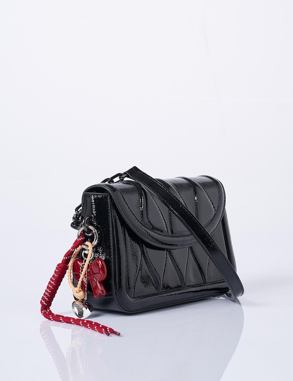 Bow Detail Charm Keychain in Burgundy