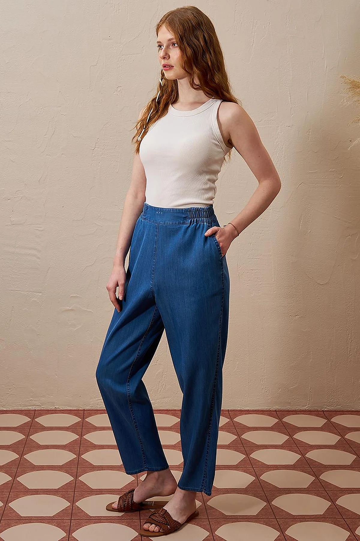 High-Waisted Elasticated Tapered Lyocell Pants Indigo